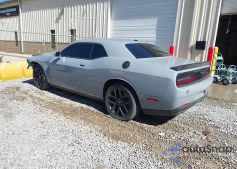 2022 Dodge Challenger Sxt z USA, uszkodzony, nr VIN 2C3CDZAG1NH131995